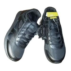 Women's Size: 8 . Work Safety or Casual Slip Resistant Sneakers . New in Box